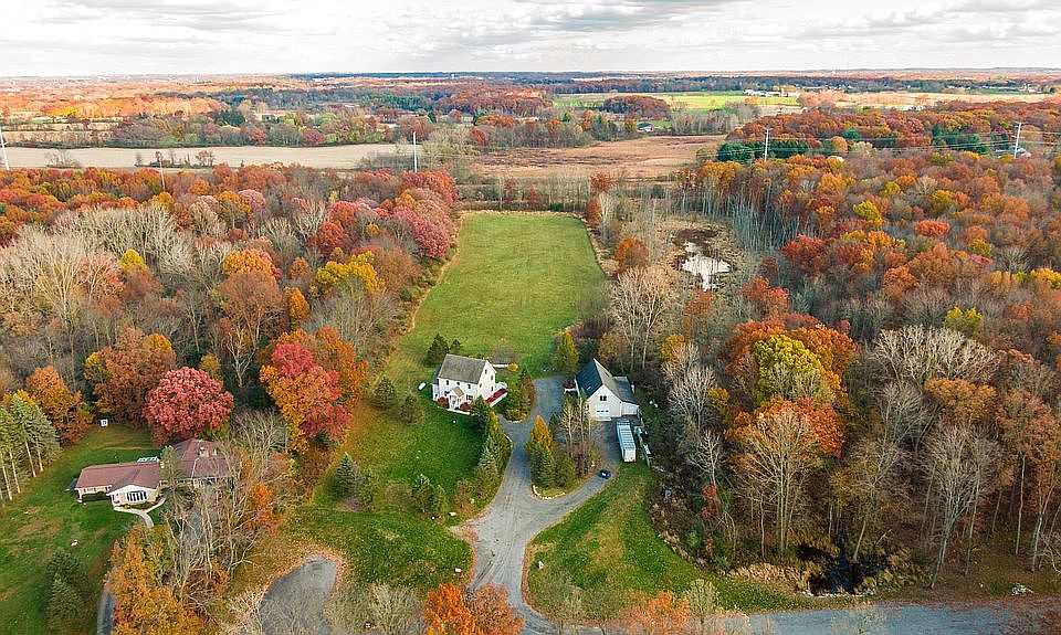 1st image of 802 Hidden Creek Ct