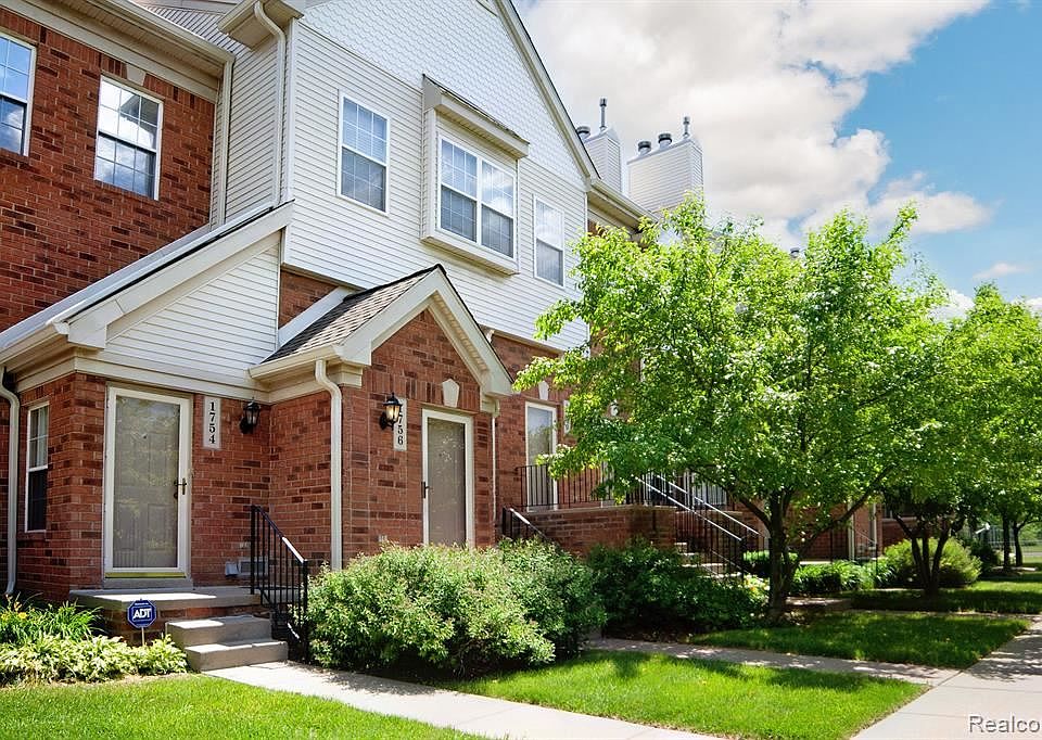 1st image of 1756 Campau Farms Cir #59/15