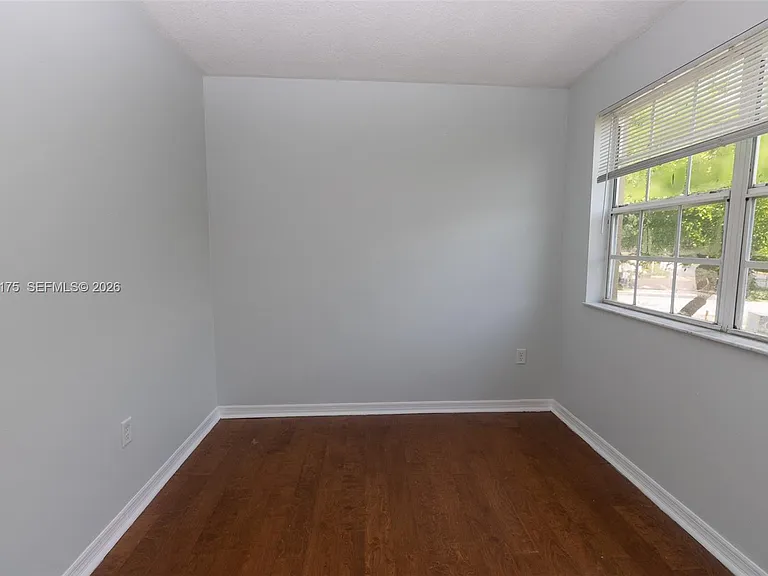 18308 NW 68th Ave #L — Photo 9