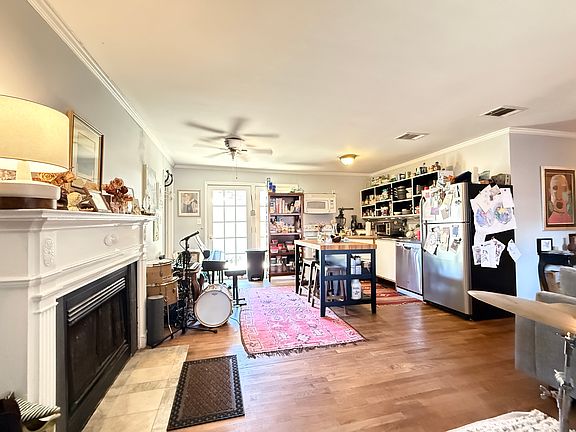 5th image of 3014 Matador Dr #A