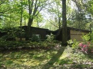 18 Ross Ave, Chestnut Ridge, NY 10977