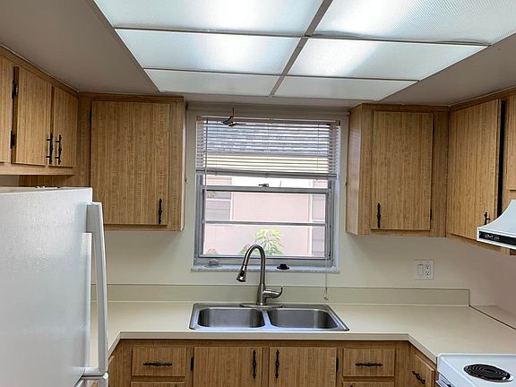 5th image of 1900 S Kanner Hwy APT 8-207