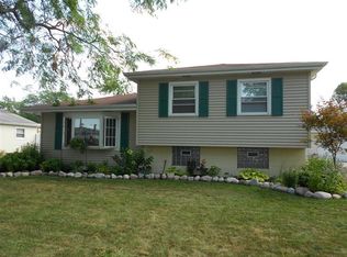 3252 North Dr, Highland, IN 46322