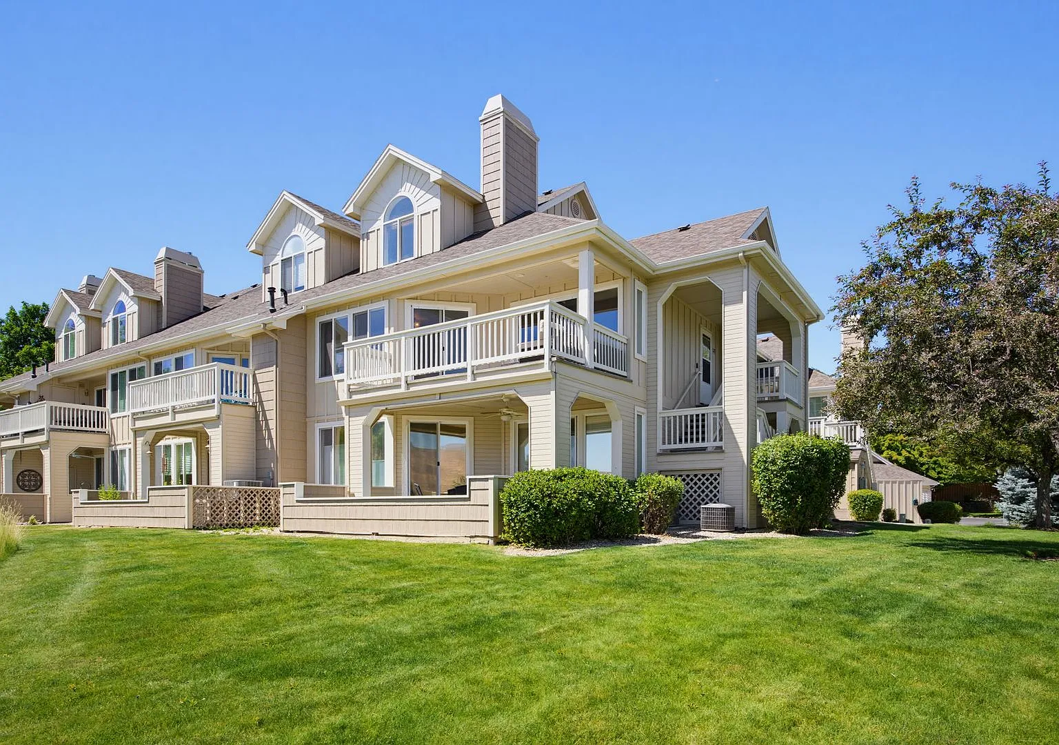 Beautiful SE Boise Condo with Scenic Views — Photo 3