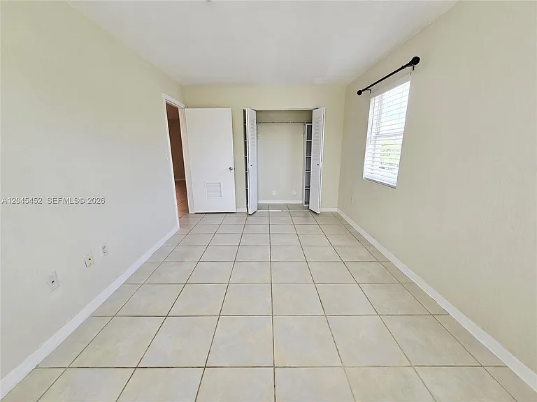 1627 NW 18th St #201 — Photo 10