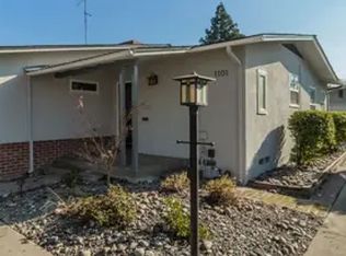 1101 W Westcott Ave, Visalia, CA 93277