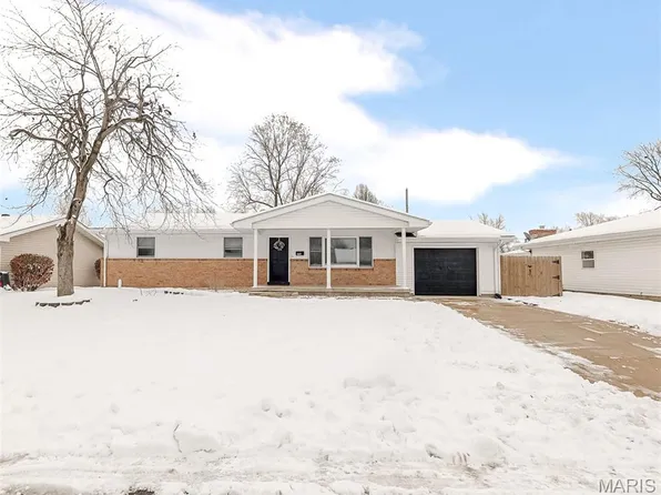 441 Sanders St, Bethalto, IL 62010