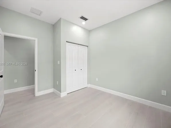 930 34th St, West Palm Beach, FL 33407