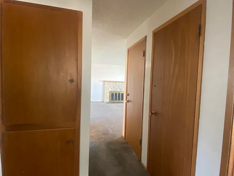 318 Clay St — Photo 4