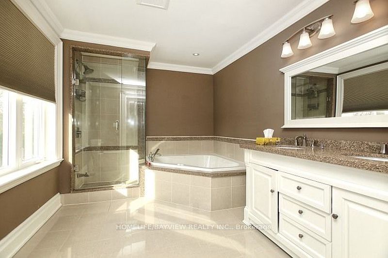 Toronto House for rent - 4 Bedrooms — photo 14