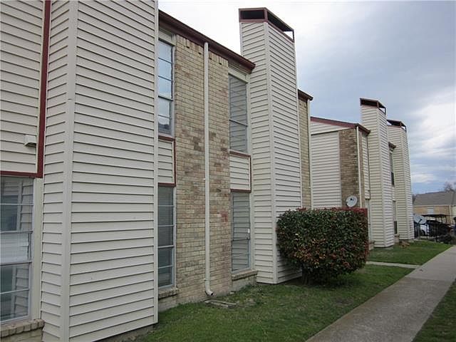 1st image of 919 S Weatherred Dr APT 142