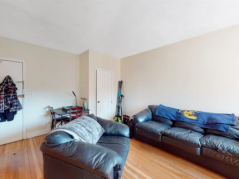 513 Beacon St #10 — Photo 10