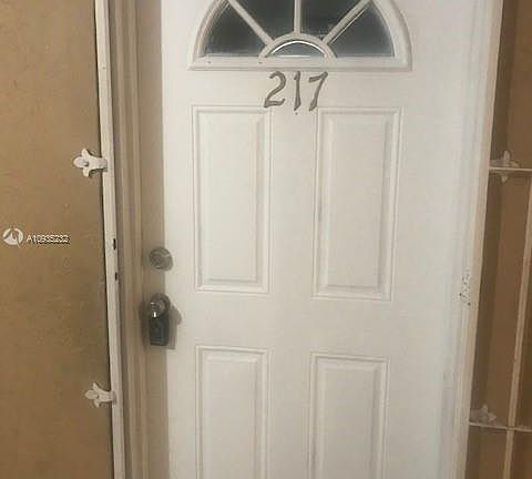3rd image of 250 NW 107th Ave APT 217