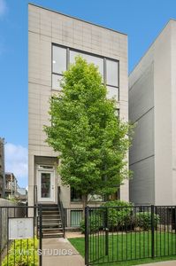 2125 N Mozart St #3, Chicago, IL, 60647