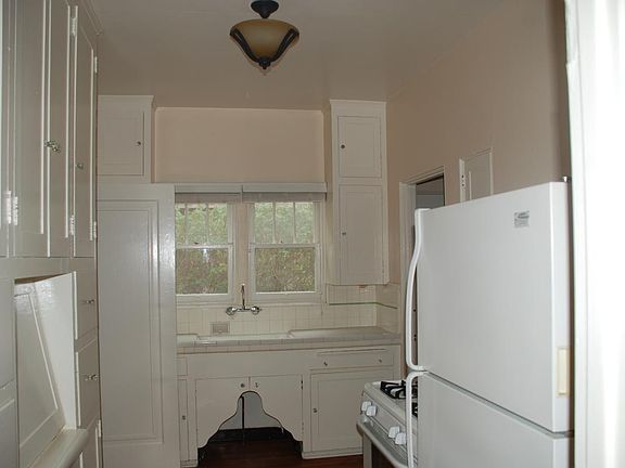 3rd image of 2463 A St