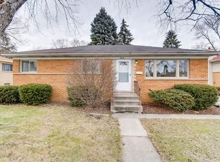 1810 W Lincoln St, Mount Prospect, IL 60056