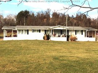 38 Kitty Dr, Ravenswood, WV 26164