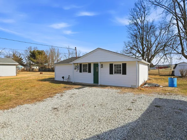 1079 S Crawford St, Martinsville, IN 46151