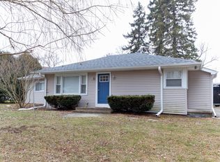 39203 92nd Pl, Genoa City, WI 53128