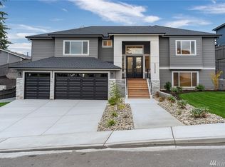 23208 12th Pl S, Seattle, WA 98198