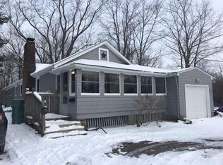 323 South St #B, Chardon, OH 44024
