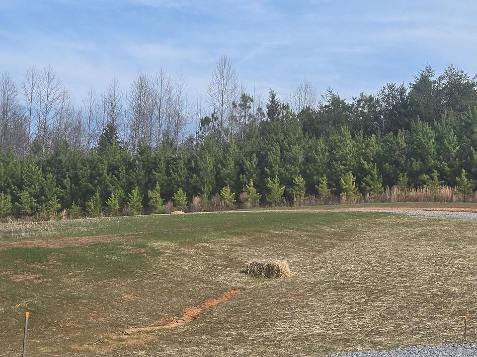 1st image of 696 Green Bay Rd