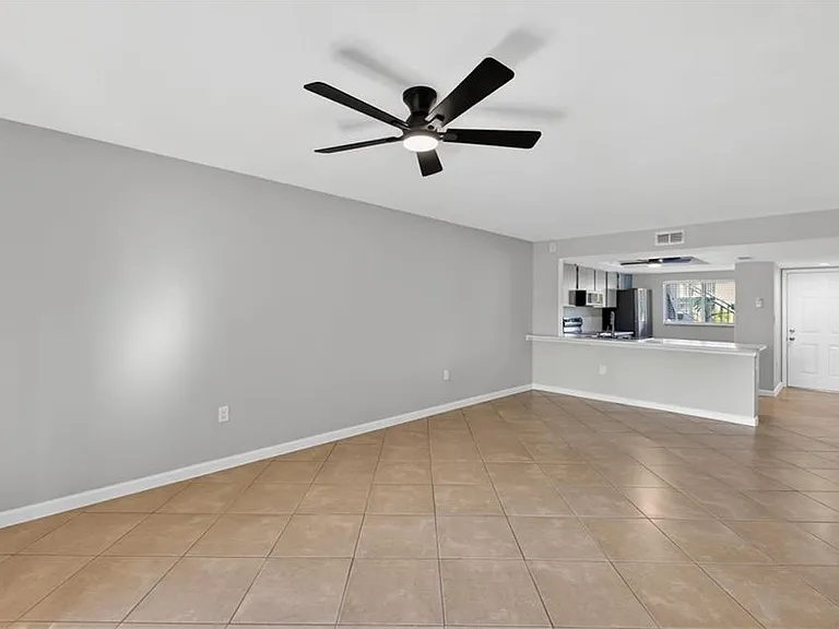 144 Cypress Way E #701 — Photo 9