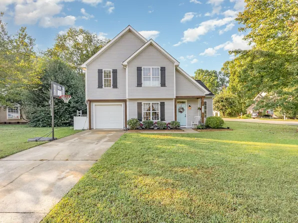 213 Capello Ct, Holly Springs, NC 27540