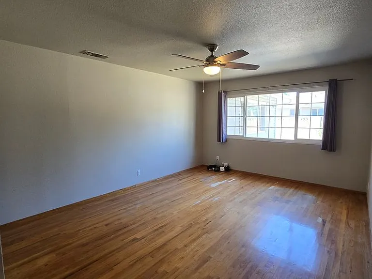 10641 Epic Ct — Photo 14