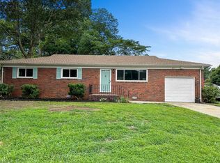 805 Woodstock Rd, Virginia Beach, VA 23464