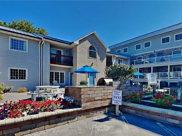 1230 Tri Motor Dr, Put In Bay, OH 43456