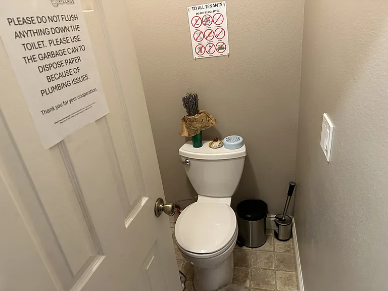 2nd Floor half bath