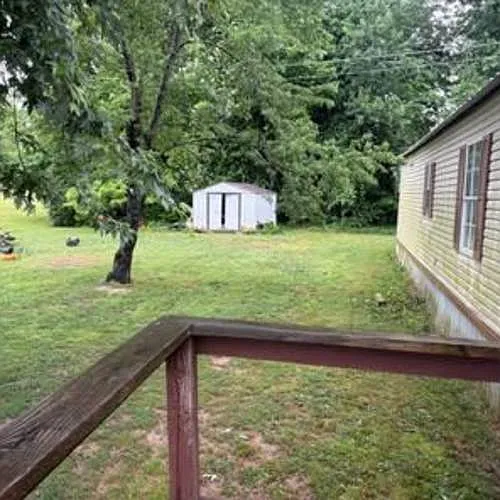 124 Hickory Ln — Photo 8