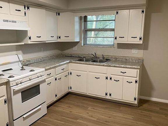 4th image of 607 Hillcrest Dr #607