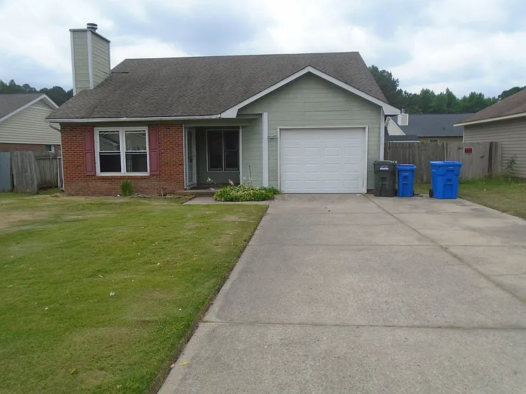 5595 Quietwood Pl — Photo 1