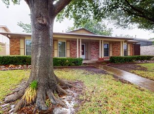 1907 Rambling Ridge Ln, Carrollton, TX 75007