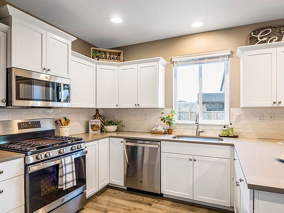 Timberline - Kitchen