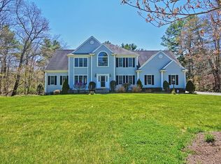 3 Tracey Ln, Sharon, MA 02067
