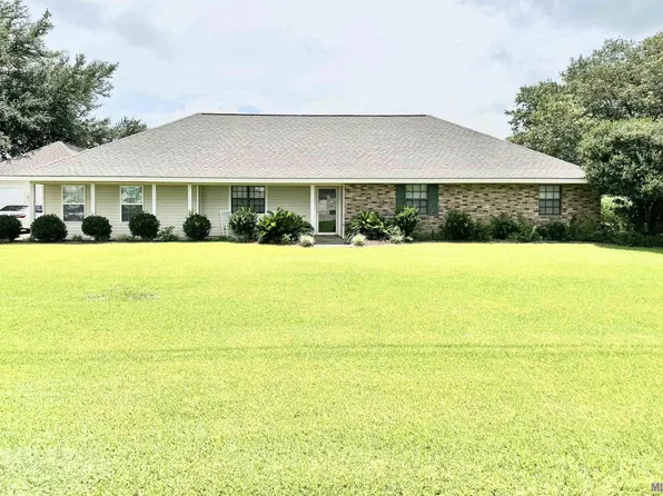 2720 S Bank Ln, Vacherie, LA 70090