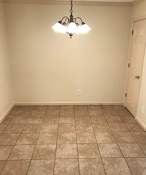 277 Ivy Pl — Photo 6