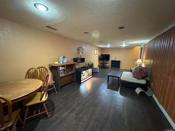 3766 Bighorn St, Torrington, WY 82240