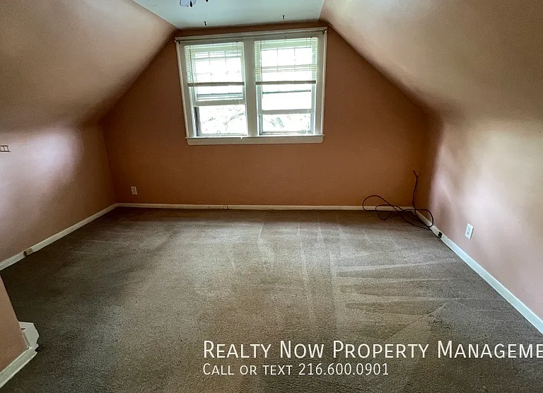 1647 Hillcrest Rd #3RD-3 — Photo 4