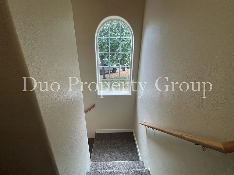 610 S 41st Ct — Photo 10