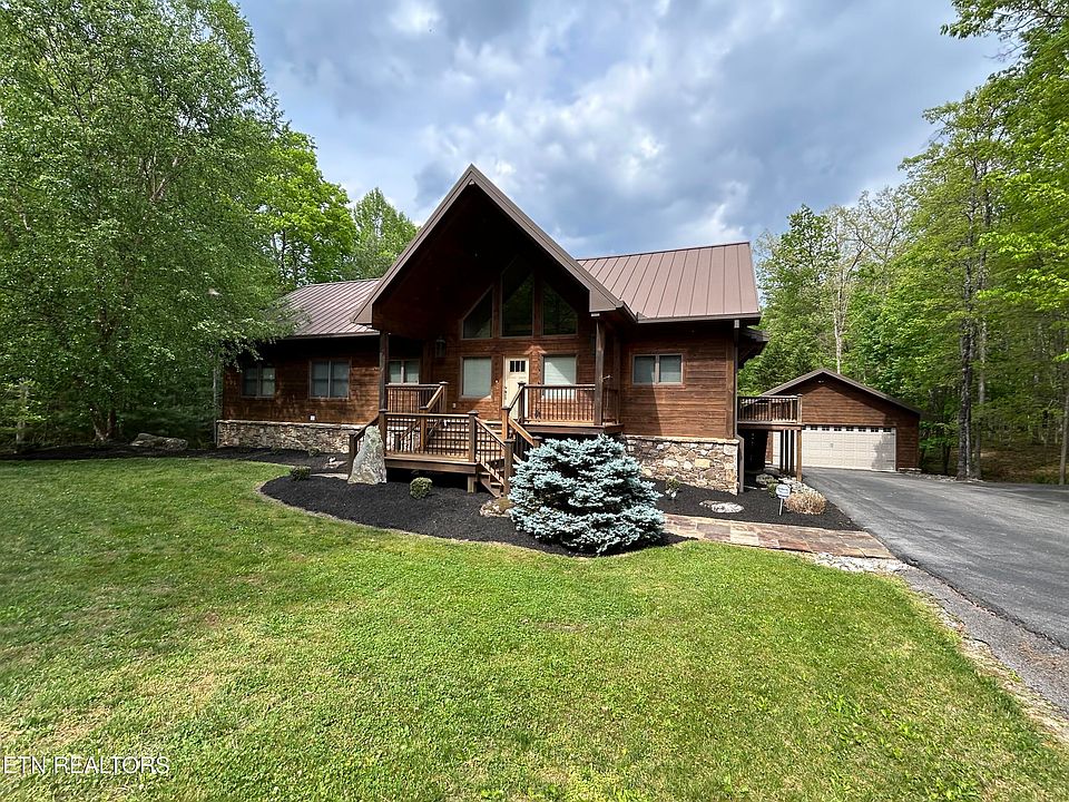 1st image of 150 Red Oak Dr