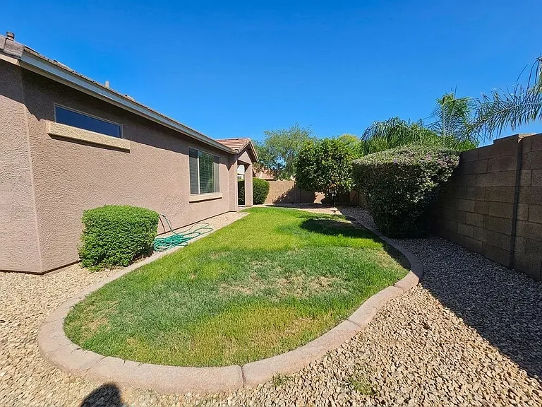 6659 S Cartier Dr — Photo 2