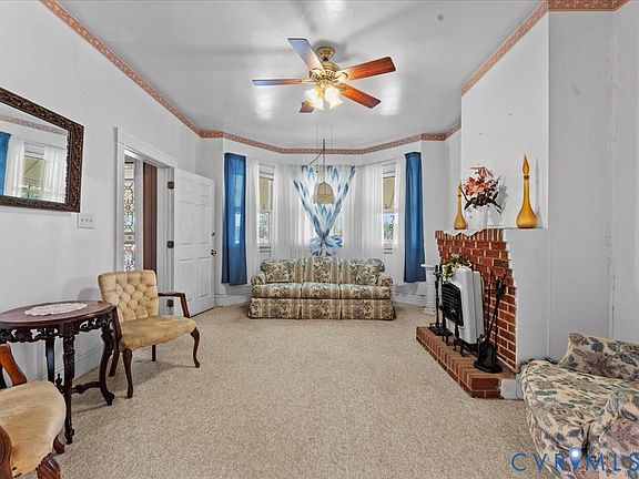 5th image of 1619 Oakwood Ave