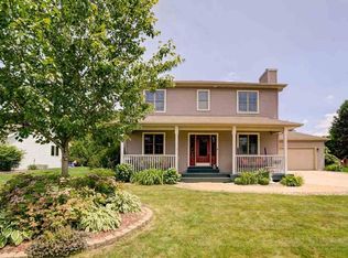 2009 Sylvia Pine Way, Cross Plains, WI 53528