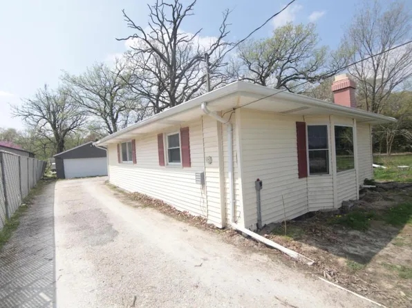 516 127th Ave, Milan, IL 61264