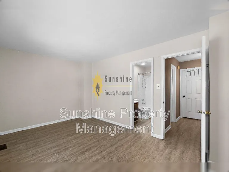 5121 Radcliff Cir — Photo 5