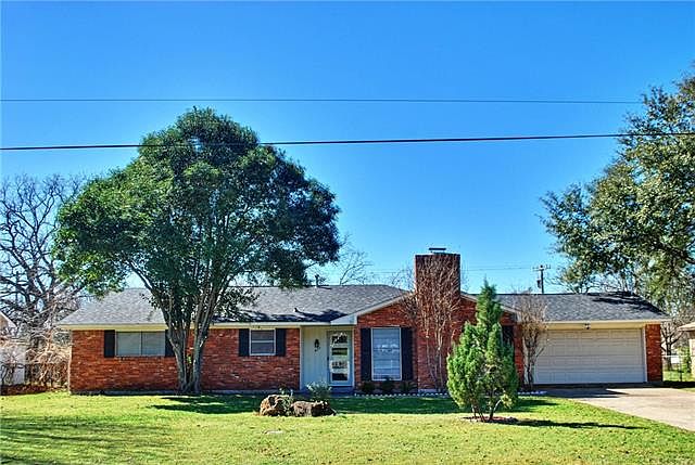 1st image of 823 Hill City Dr